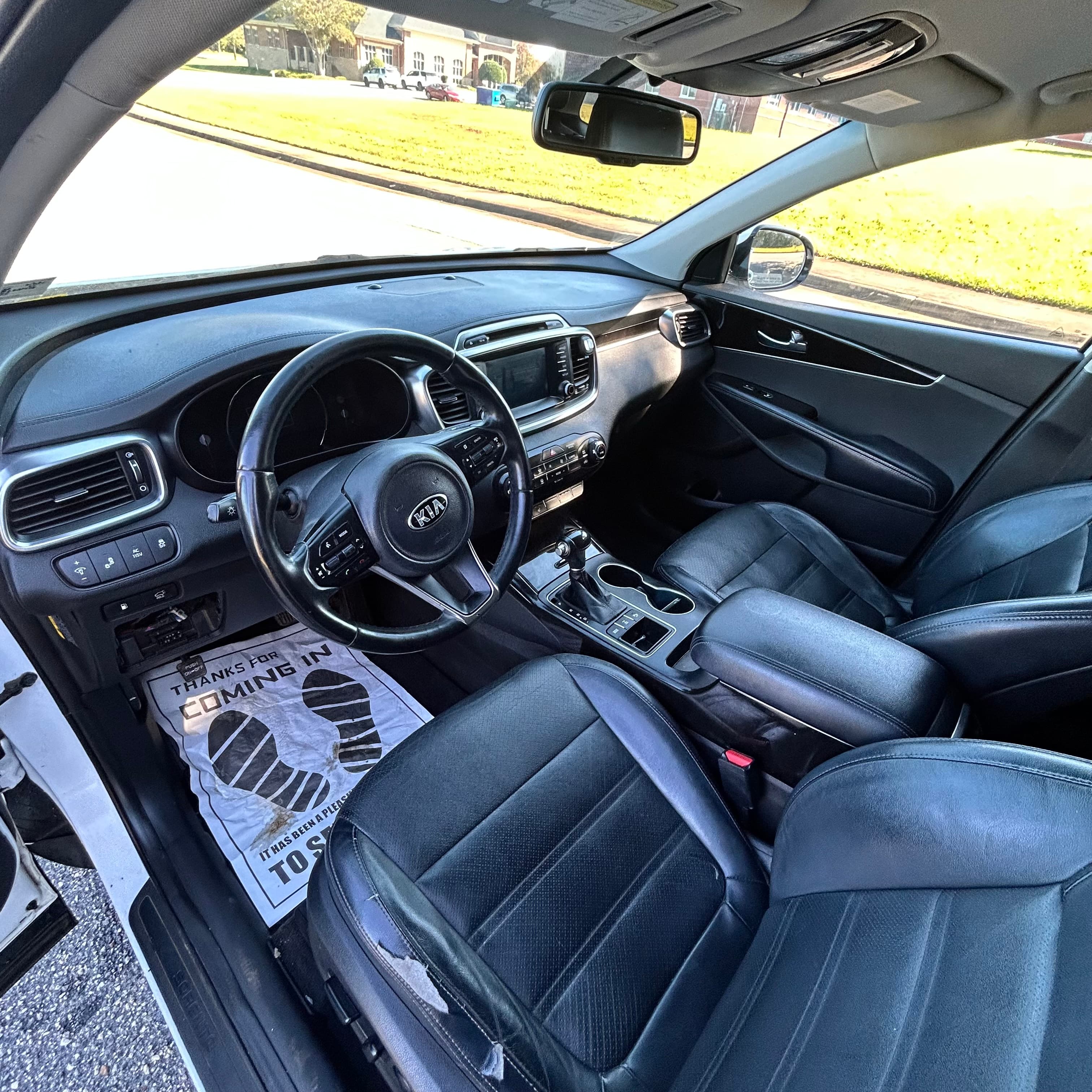 2017 Kia Sorento photo 14